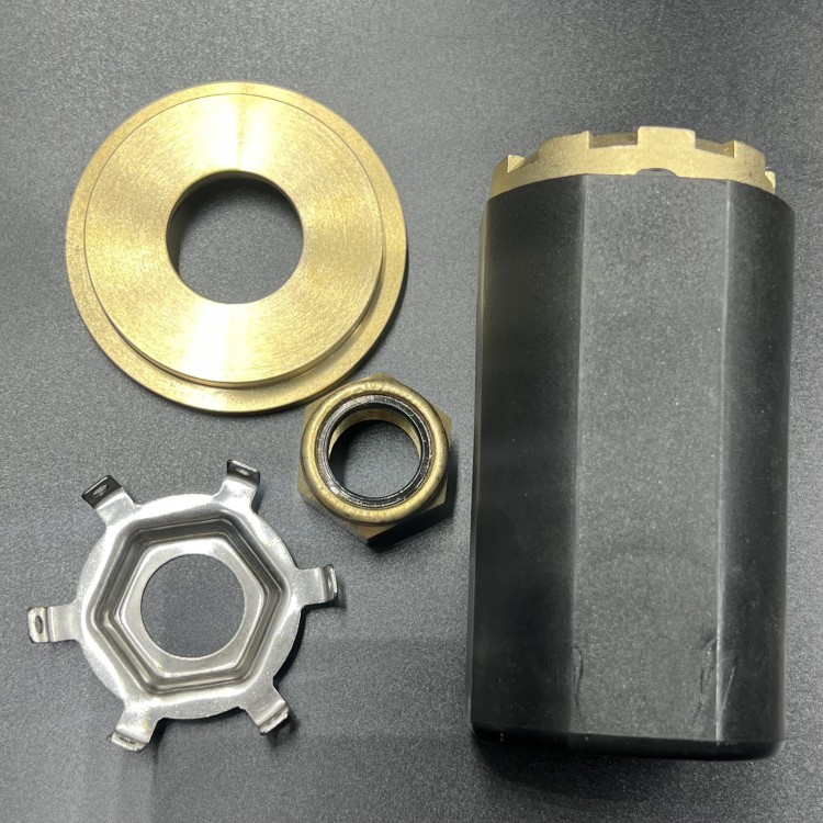 Гребной винт Mercury 135-300 (3x15-1/2x17) (Сталь), арт. 48-18278A46-K,          YHS 