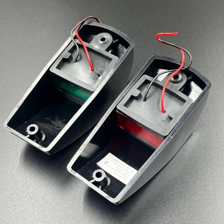 Огни ходовые LED (комплект)(131x59x46мм)(12V/24V)чёрный (Sunfine), арт. SF40267-2,          SUNFINE 