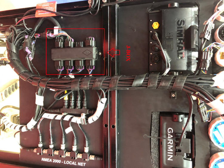 Коробка распределительная, J-box, Gen-II 5 разъемов + 3 заглушки ,8M0165557, Mercury, арт. 8M0165557-gl,          MERCURY 