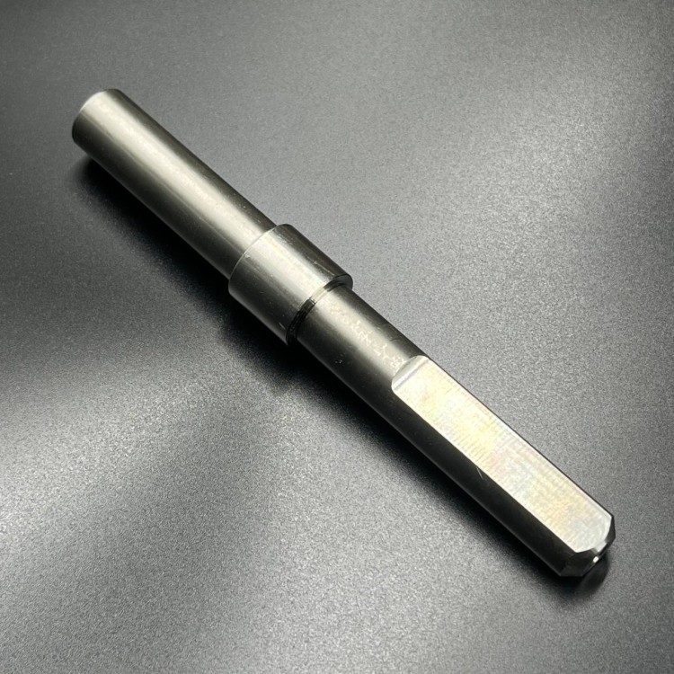 Вал водяного насоса стальной (в сборе с подшипниками и сальниками)  (JSP), арт. 8M0140001-K,          JSP 