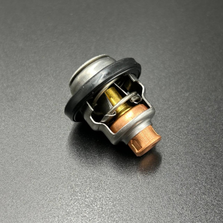 Термостат Suzuki 60° (17670-94402; 17670-94403), арт. 17670-94404-TW,          OMAX 