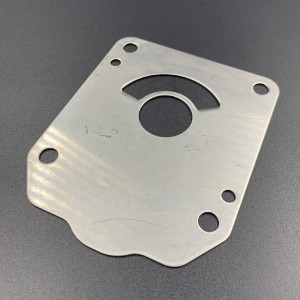 Пластина помпы охлаждения Honda BF175-225 (Honda)