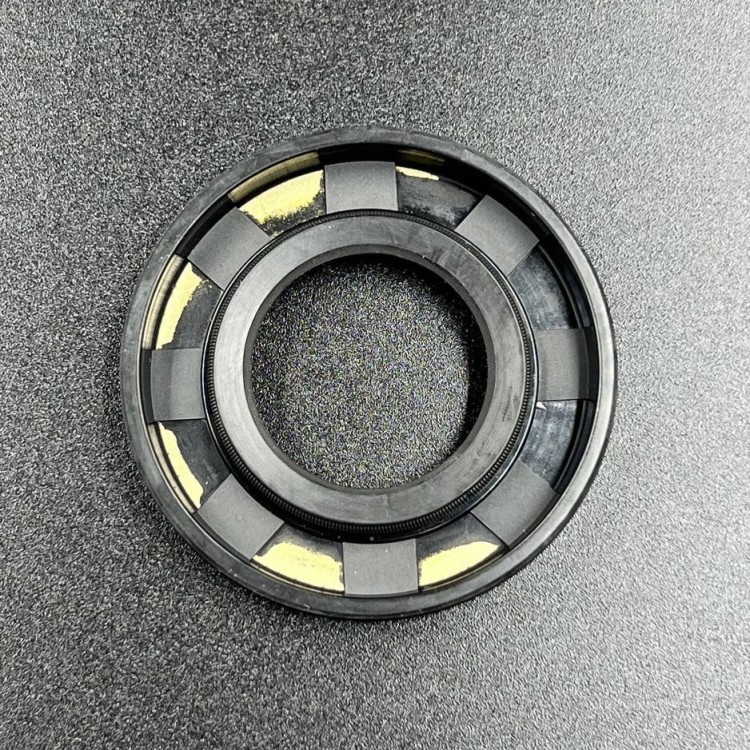 Сальник Tohatsu (3B2-00051-0) (24x47x7) (Omax), арт. 3B2-00051-0-TW,          Omax 