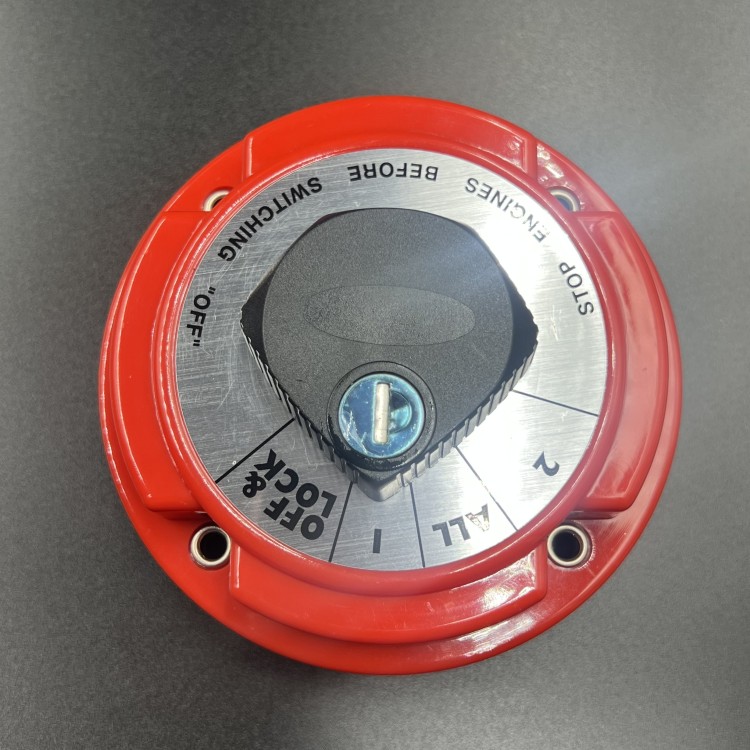 Выключатель массы "OFF-1-BOTH-2" (2 АКБ) с ключом (Omax), арт. YS-B1602-TW,          OMAX  Выключатель массы "OFF-1-BOTH-2" (2 АКБ) с ключом (Omax), арт. YS-B1602-TW,          OMAX