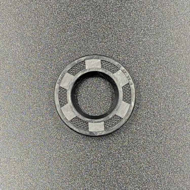 Сальник Suzuki (09282-17L01) (17x32x6) (Sinera), арт. 09282-17005-TW,          SINERA 