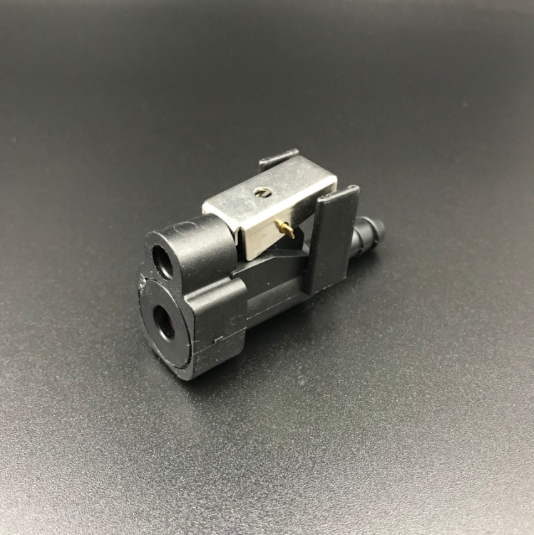 Топливный коннектор к мотору (пластик) Suzuki DF9.9-140 (RT), арт. 65750-87J11-RT,          РРЦ РАЗНОЕ 