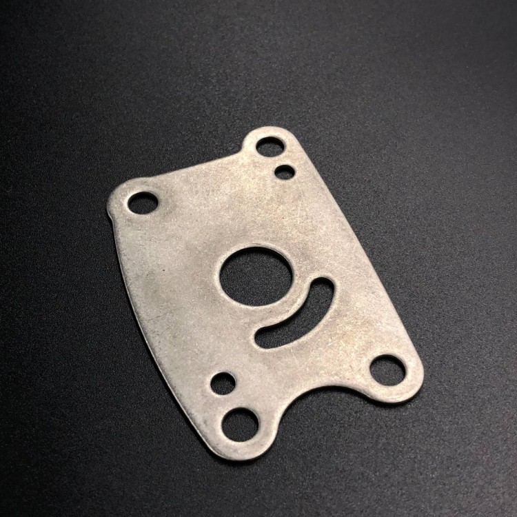 Пластина помпы охлаждения Honda BF4.5-5 (19231-ZV1-A00) (Honda), арт. 19231-ZVD-000,          HONDA 