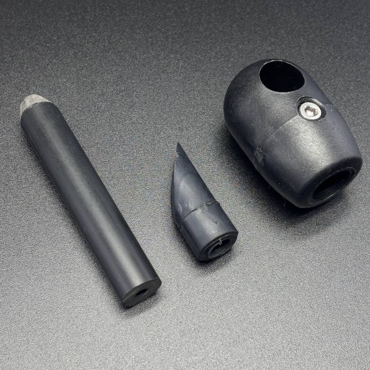 Штырь уключины (Quicksilver), арт. 824410005,          Mercury 
