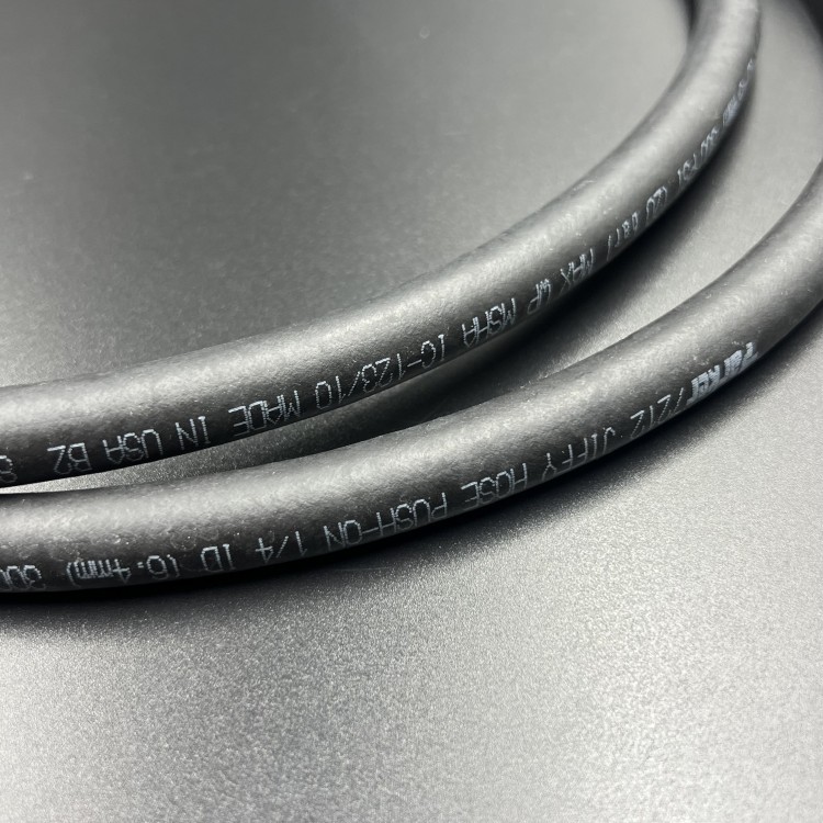 Шланг-маслопровод резиновый Mercruiser Alpha/Bravo (8M0214996) (Quicksilver), арт. 8M0040618,          MERCURY 