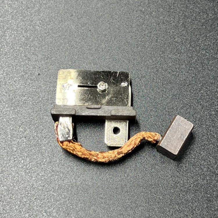 Щетка мотора гидравлики Yamaha 75-90/F80-100 (KACAWA), арт. 6H1-43892-10-TW,          KACAWA 