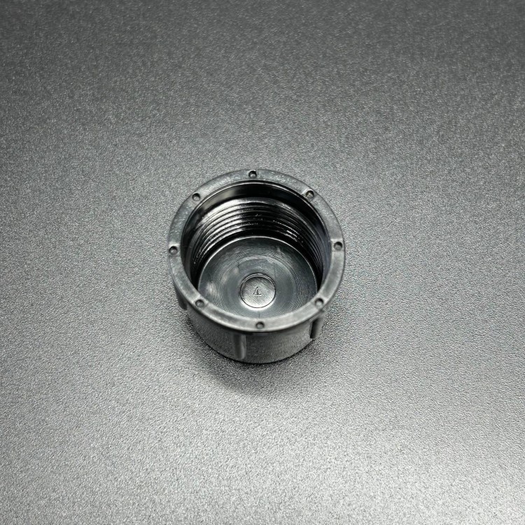 Колпачок пластиковый резьбовой CAP NUT (Quicksilver), арт. 85372214,          MERCURY 