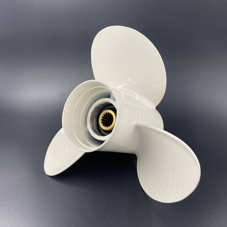 Гребной винт Yamaha 60-140, F70-F130 (D) Megara (3x13 1/4x17)  (Polastorm), арт. 4021-3133-17,          POLASTORM 