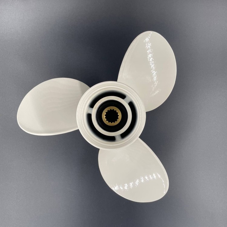 Гребной винт Yamaha 60-140, F70-F130 (D) Megara (3x13 1/4x17)  (Polastorm), арт. 4021-3133-17,          POLASTORM 