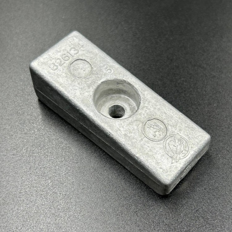 Анод редуктора Mercury/Mercruiser (Алюминиевый) (826134Q) (Quicksilver), арт. 826134Q,          MERCURY 