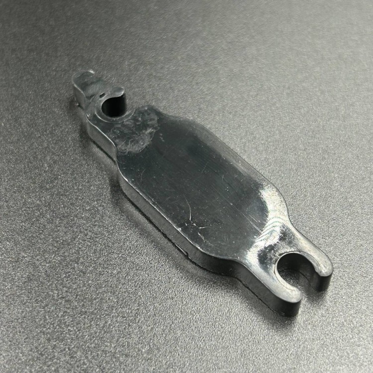 Защелка кабеля пластиковая Mercury 135-150 (Quicksilver), арт. 98889,          MERCURY 