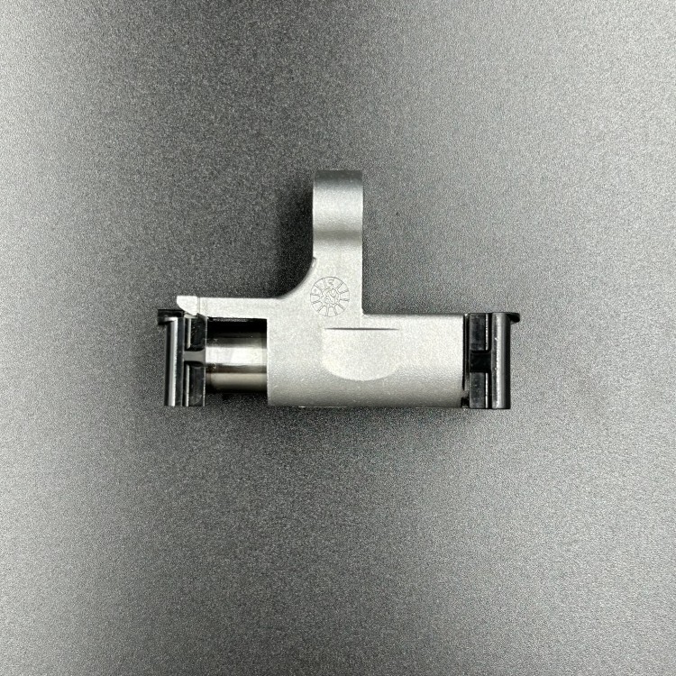 Натяжитель (левый) Suzuki DF200-350 (12833-93J00) (Suzuki), арт. 12833-93J00,          SUZUKI 