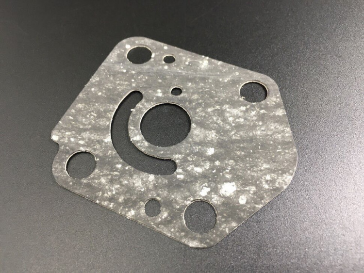 Прокладка под пластину помпы охлаждения Suzuki DT9.9-15, DF9.9-15, арт. 17472-93910-TW,          KACAWA  Прокладка под пластину помпы охлаждения Suzuki DT9.9-15, DF9.9-15, арт. 17472-93910-TW,          KACAWA