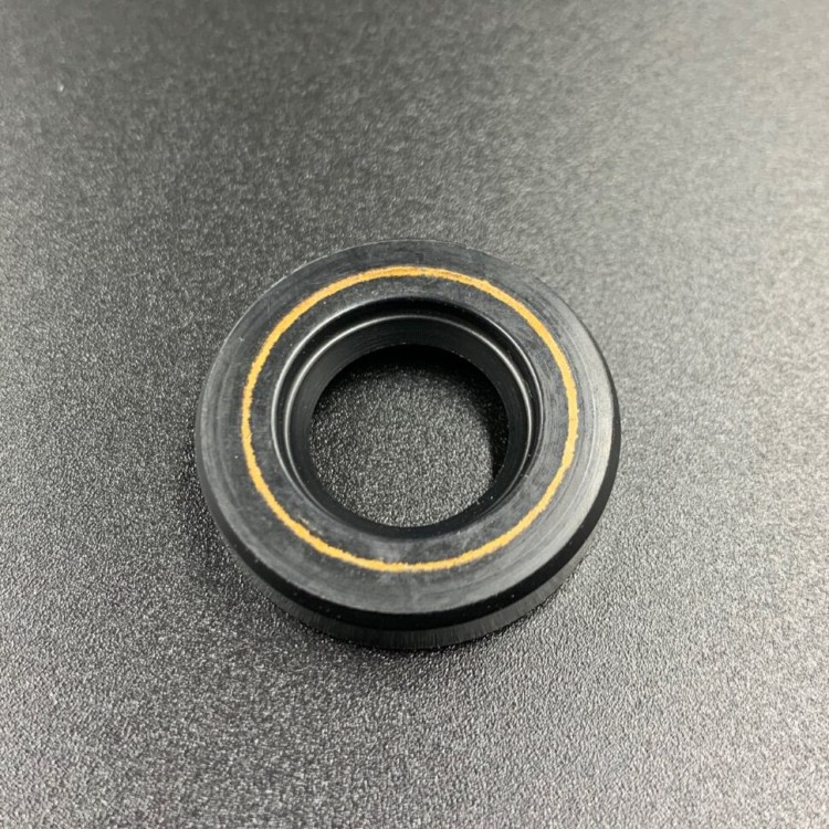 Сальник Yamaha (93101-13M11; 93101-13018) (13x25x6) (Osaka), арт. 93101-13M11-TW (93101-13018),          OSAKA 