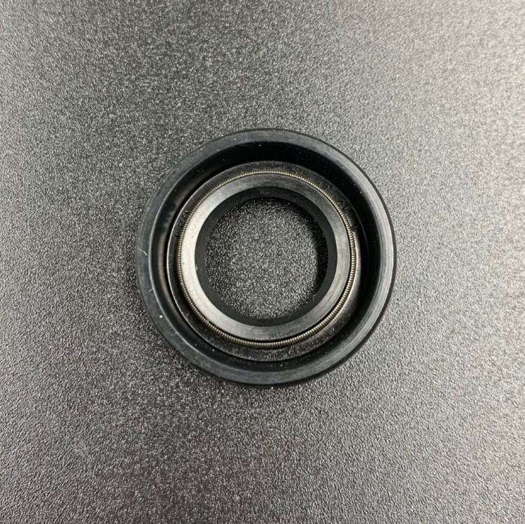 Сальник Yamaha (93101-13M11; 93101-13018) (13x25x6) (Osaka), арт. 93101-13M11-TW (93101-13018),          OSAKA 