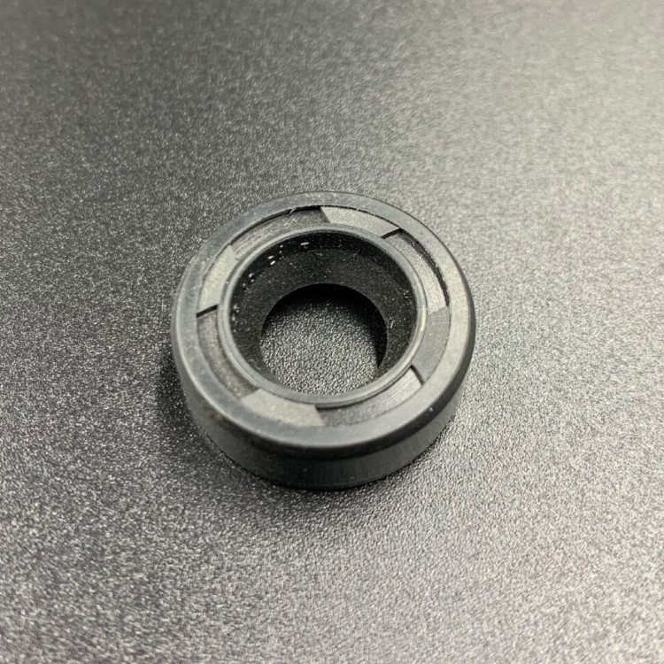 Сальник Yamaha (93101-11M25) (10.8x21x7) (Omax), арт. 93101-11M25-TW,          OMAX 