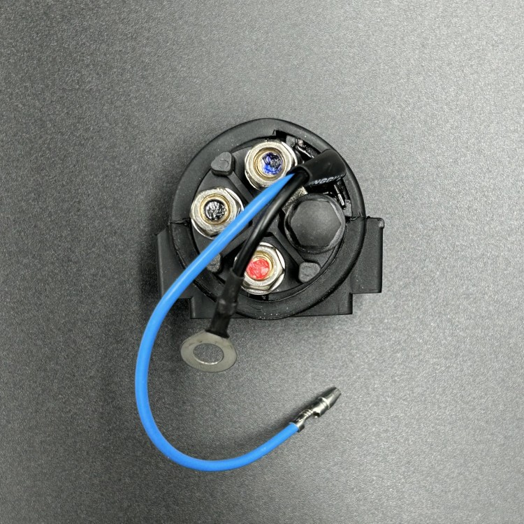 Реле гидроподъемника Yamaha (3 контакта) (6E5-8195B-01) (PREMARINE), арт. 6E5-81950-00-K,          PREMARINE 