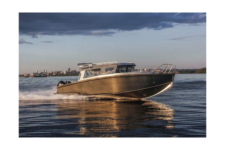 Катер VOYAGER 960 cabin, арт. V960,          VBOATS 