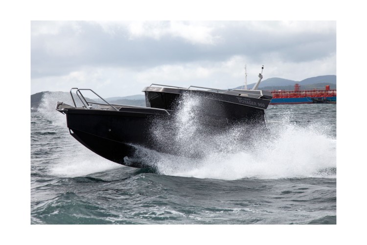 Катер VOYAGER 960 cabin, арт. V960,          VBOATS 