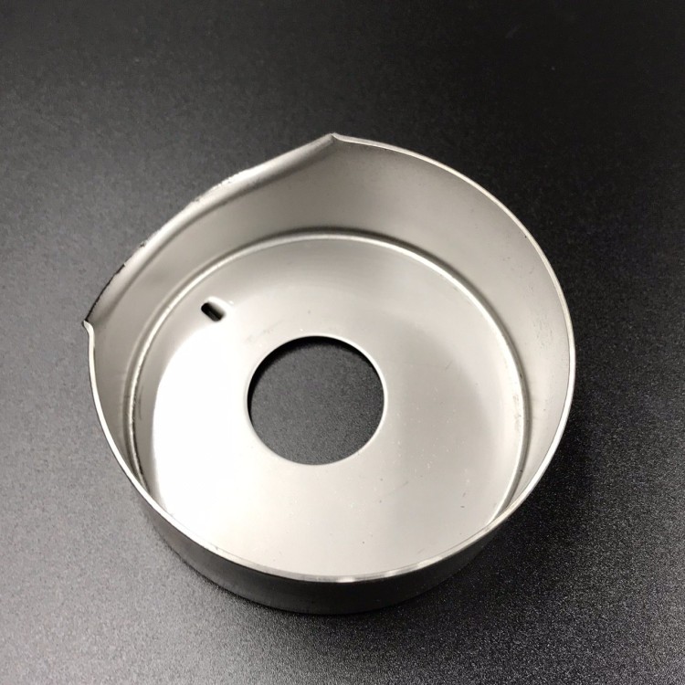 Стакан помпы охлаждения Suzuki DF90-140, DF100-140(A) (Suzuki), арт. 17413-92J01,          SUZUKI 