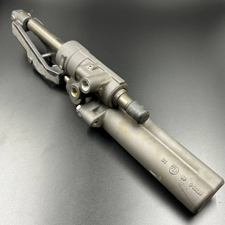 Цилиндр рулевой гидравлический Mercruiser 4.3L MPI ALPHA (Mercury), арт. 866200A01,          MERCURY 