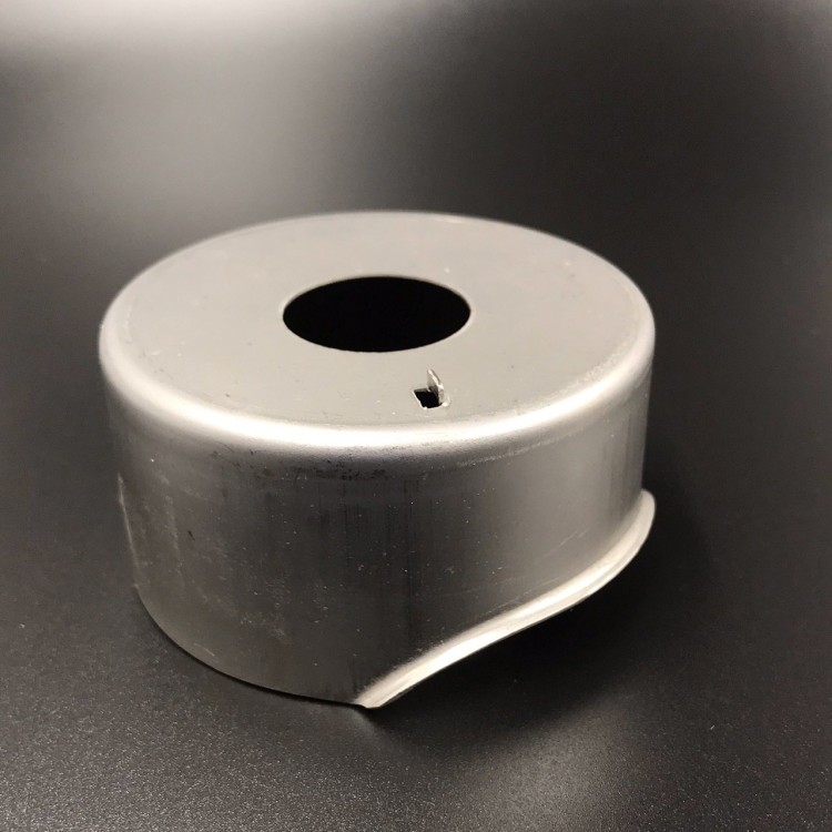 Стакан помпы охлаждения Suzuki DF200-250, DF250-350(A) (Suzuki), арт. 17413-93J02,          SUZUKI 