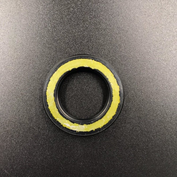 Сальник Yamaha (93101-23070) (23x37x6) (Yamaha), арт. 93101-23070,          YAMAHA 