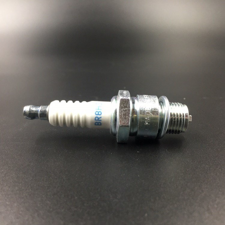 Свеча зажигания 7204 BR8HS-10 (NGK), арт. BR8HS-10,          NGK 