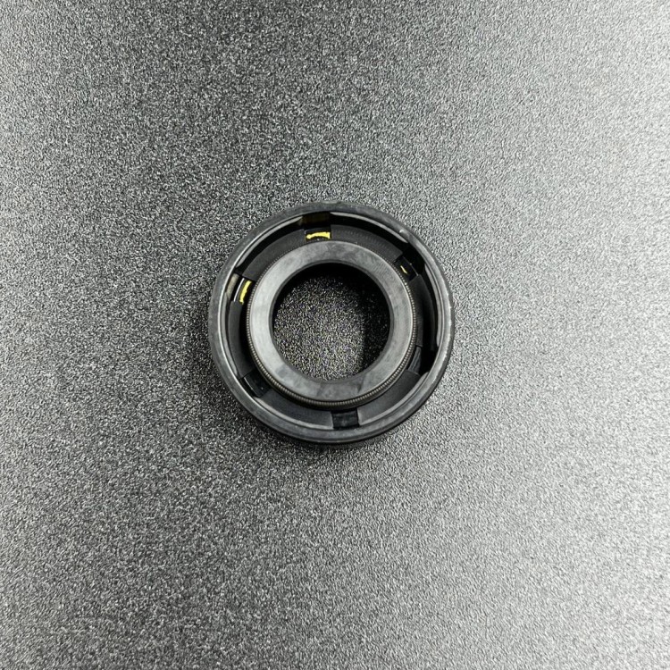 Сальник Tohatsu (369-60111-0) (15x28x10) (Omax), арт. 369-60111-0-TW,          Omax 