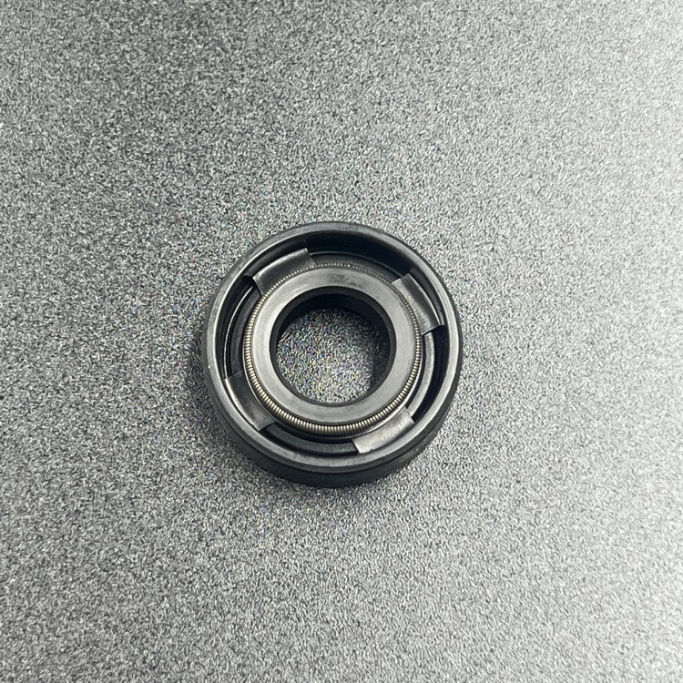 Сальник Tohatsu (309-60111-0; 26-95348) (12x24x8) (Sinera), арт. 309-60111-0-TW,          SINERA 