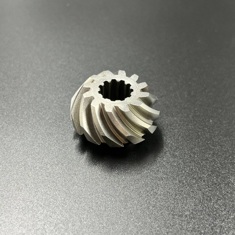 Шестерня вертикального вала (Пиньон) Suzuki DF,DT 9,9-15 (57311-93901; 57311-93910) (Osaka), арт. 57311-93910-TW,          OSAKA 