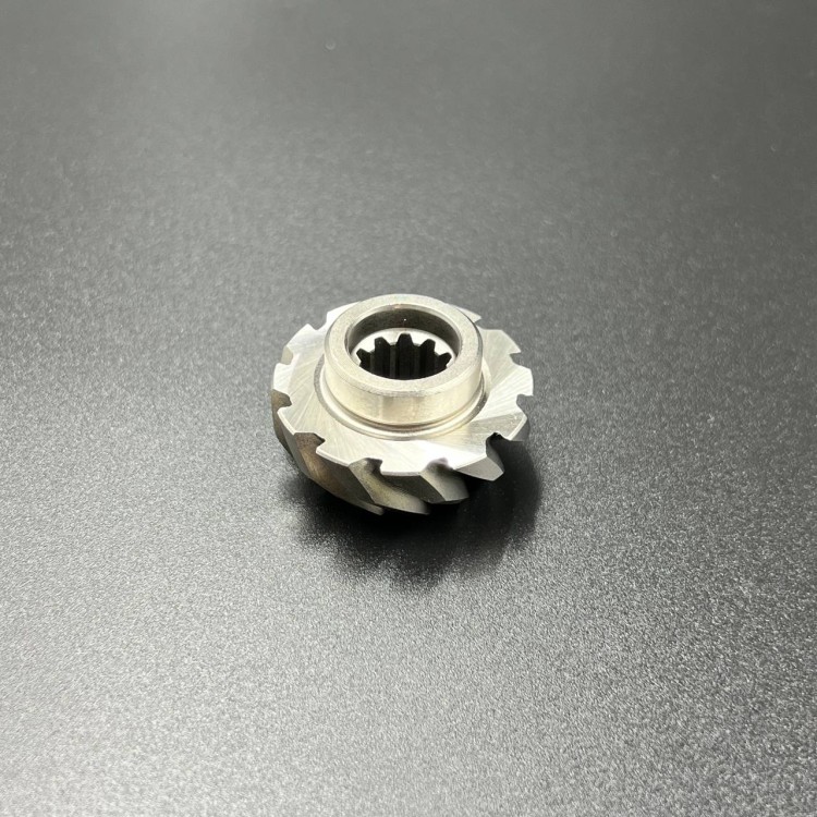 Шестерня вертикального вала (Пиньон) Suzuki DF,DT 9,9-15 (57311-93901; 57311-93910) (Osaka), арт. 57311-93910-TW,          OSAKA 