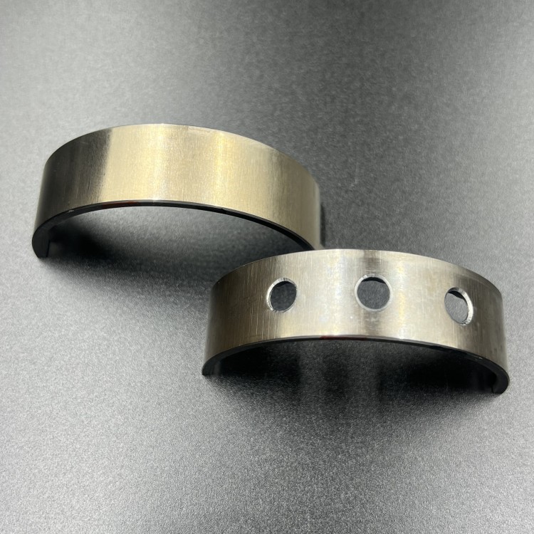 Вкладыш коренной (Пара) Suzuki DF200-250 (Red/Black) (12300-86812-0BA) (Suzuki), арт. 12300-86812-0BA,          SUZUKI 