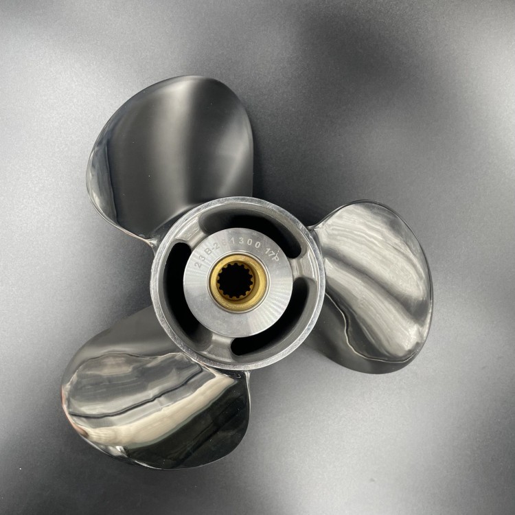 Гребной винт Yamaha 60-140, F70-F130 Stella (3x13 1/4x17) (Сталь) (Polastorm), арт. 4829-3133-17,          POLASTORM 