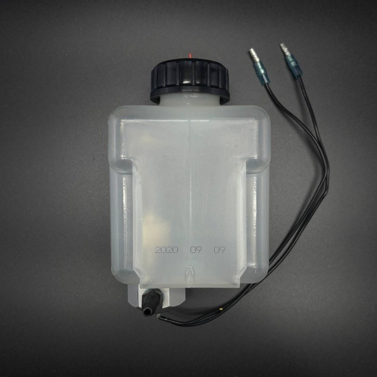 Маслобак пластиковый Mercruiser 8M0075710 (Quicksilver), арт. 8M0075710,          MERCURY 