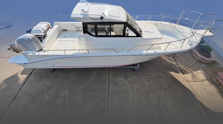 Катер AVANRAID F320 FISHMASTER, арт. CN-AVAF3201E424,          Avanraid 