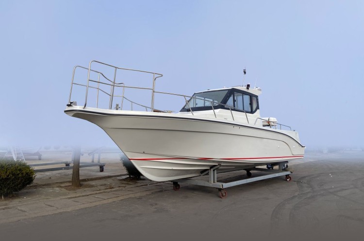 Катер AVANRAID F320 FISHMASTER, арт. CN-AVAF3201E424,          Avanraid 