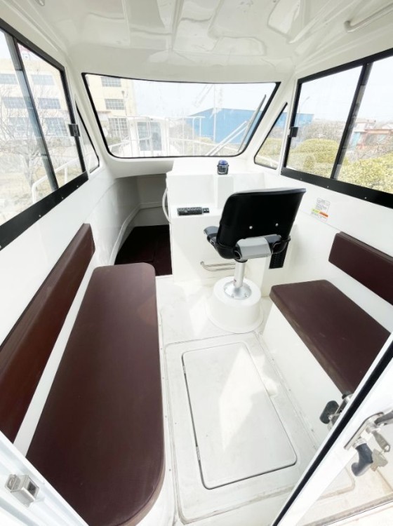 Катер AVANRAID F320 FISHMASTER, арт. CN-AVAF3201E424,          Avanraid 