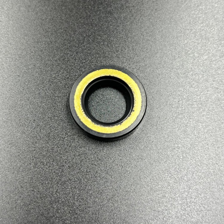 Сальник Yamaha (93101-17054) (17x30x6) (Kacawa), арт. 93101-17054-TW,          KACAWA 