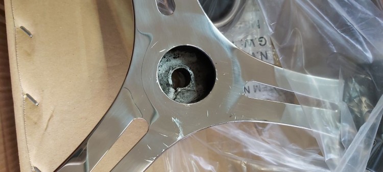 Рулевое колесо Osculati, диаметр 350 мм, цвет черный, уцененное, арт. 45-151-01 utsenka,          Osculati 