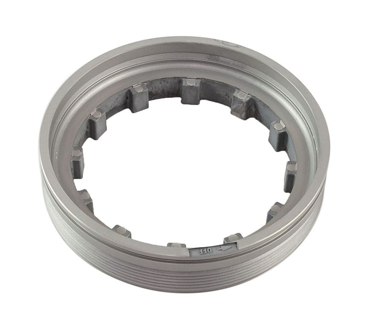 Гайка упорная Suzuki DF250A/300A, арт. 5612293L00000,          Suzuki 