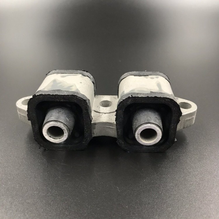 Демпфер опорный резиновый Yamaha 40-50 (Верхний) (Yamaha), арт. 63D-44514-01,          YAMAHA 