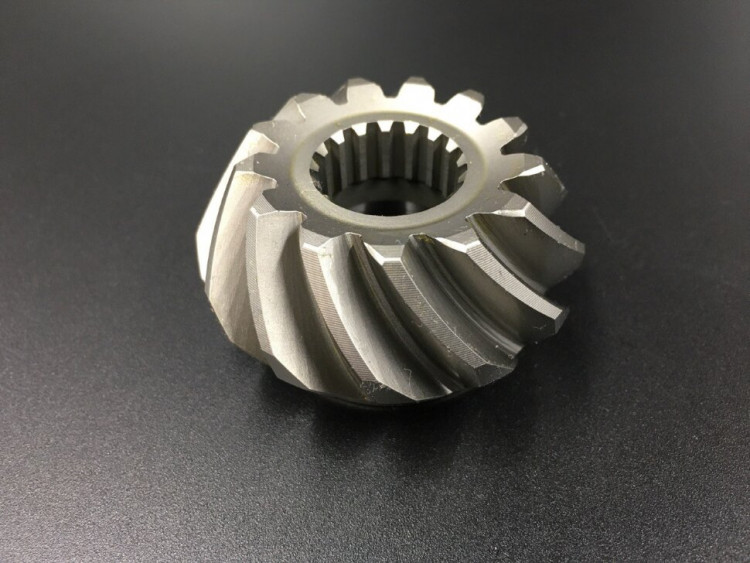 Шестерня вертикального вала (Пиньон) Yamaha F75-115 (68V-45551-00) (Yamaha), арт. 68V-45551-00,          YAMAHA 