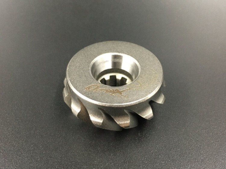 Шестерня вертикального вала (Пиньон) Yamaha 9,9-15 (6E7-45551-00) (Omax) (8 шлицев), арт. 6E7-45551-00-TW,          Omax 