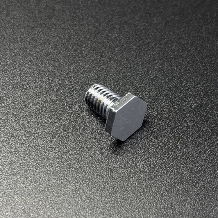 Болт Yamaha 115-140 (90101-06M67) (Yamaha), арт. 90101-06M67,          YAMAHA 