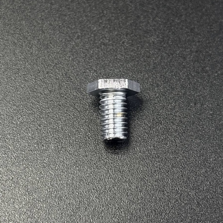 Болт Yamaha 115-140 (90101-06M67) (Yamaha), арт. 90101-06M67,          YAMAHA 